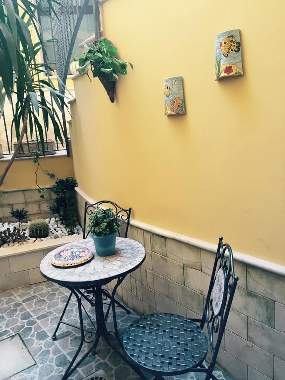 Mishalay Apartment Сиракуза Екстериор снимка